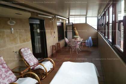 Penthouse for sale in Capuchinos, Salamanca. 