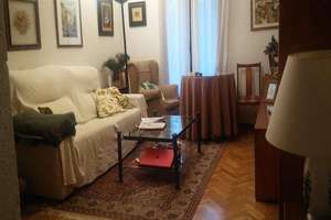 Flat for sale in Canalejas, Salamanca. 